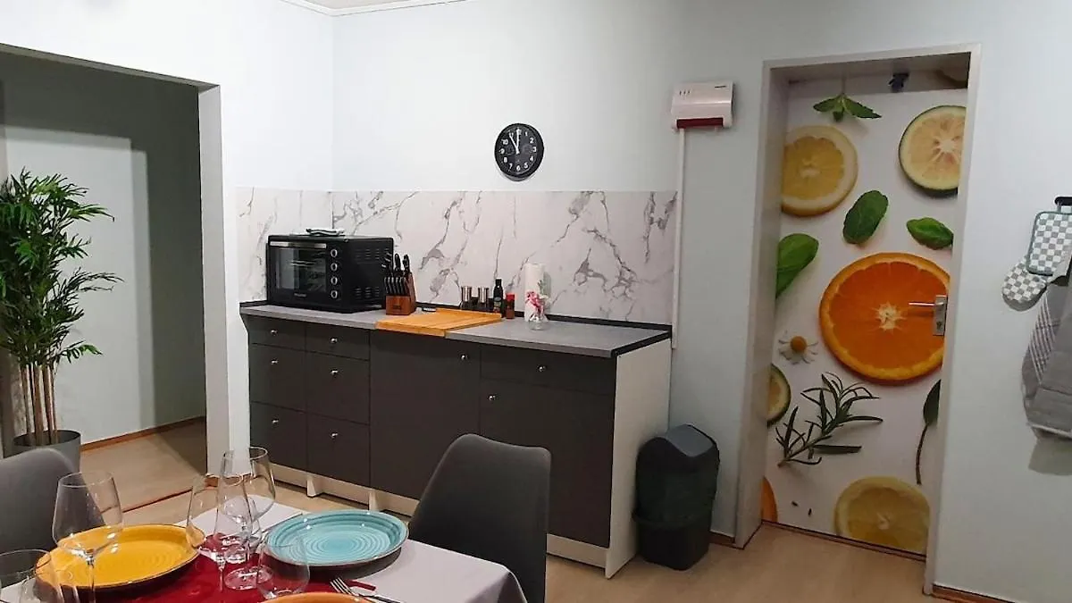 Gemuetliche Ferienwohnung Berlin Fuer 9 Personen Apartamento